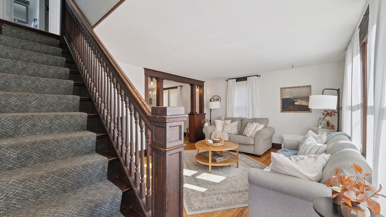 Photo of Livingroom in Maumee