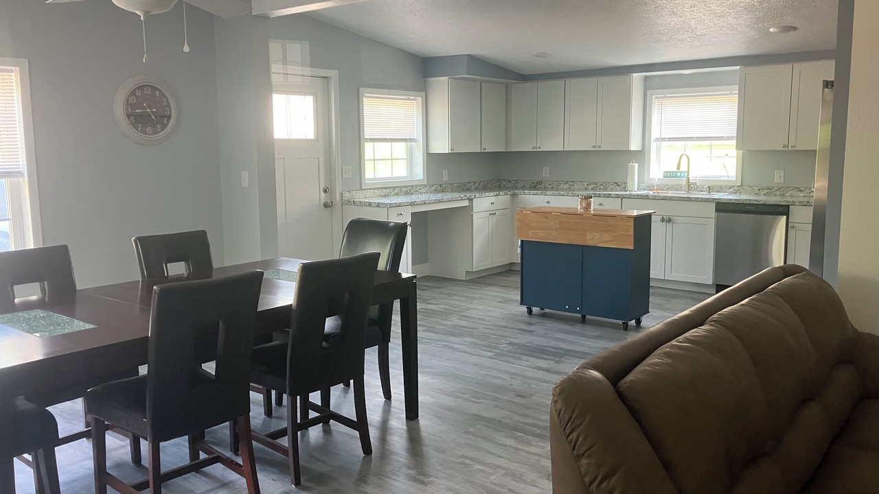 Photo of Livingroom in Conneaut Township