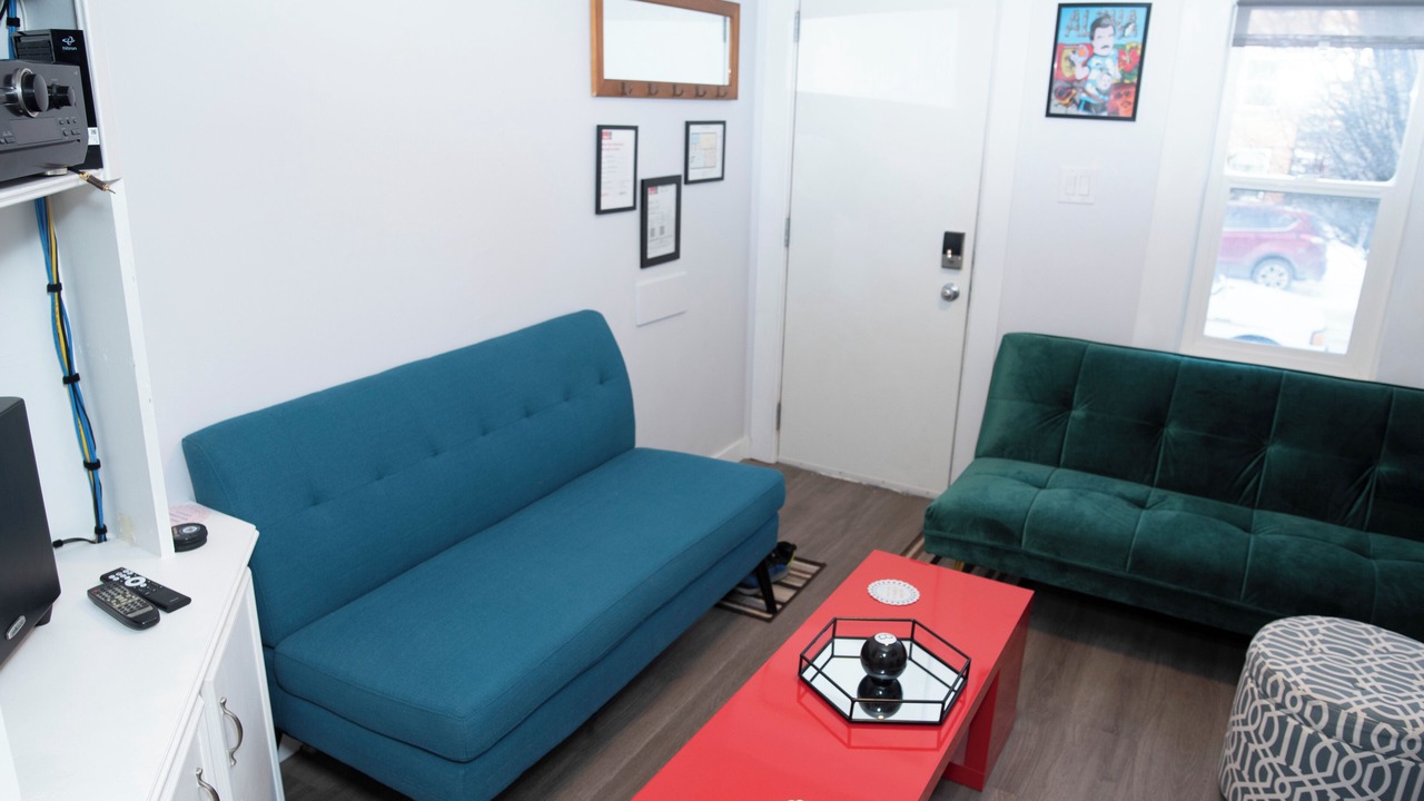 Photo of Livingroom in Marda Loop