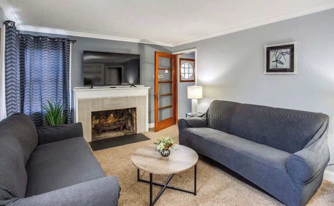 Photo of Livingroom in Rochester