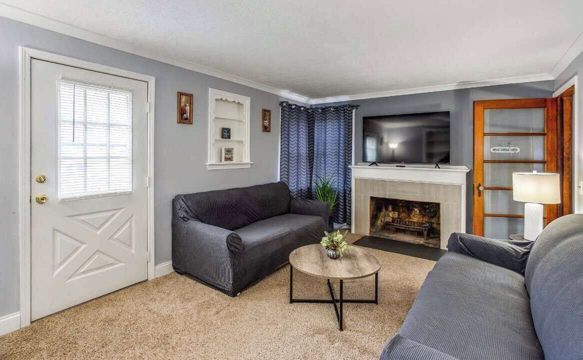 Photo of Livingroom in Rochester