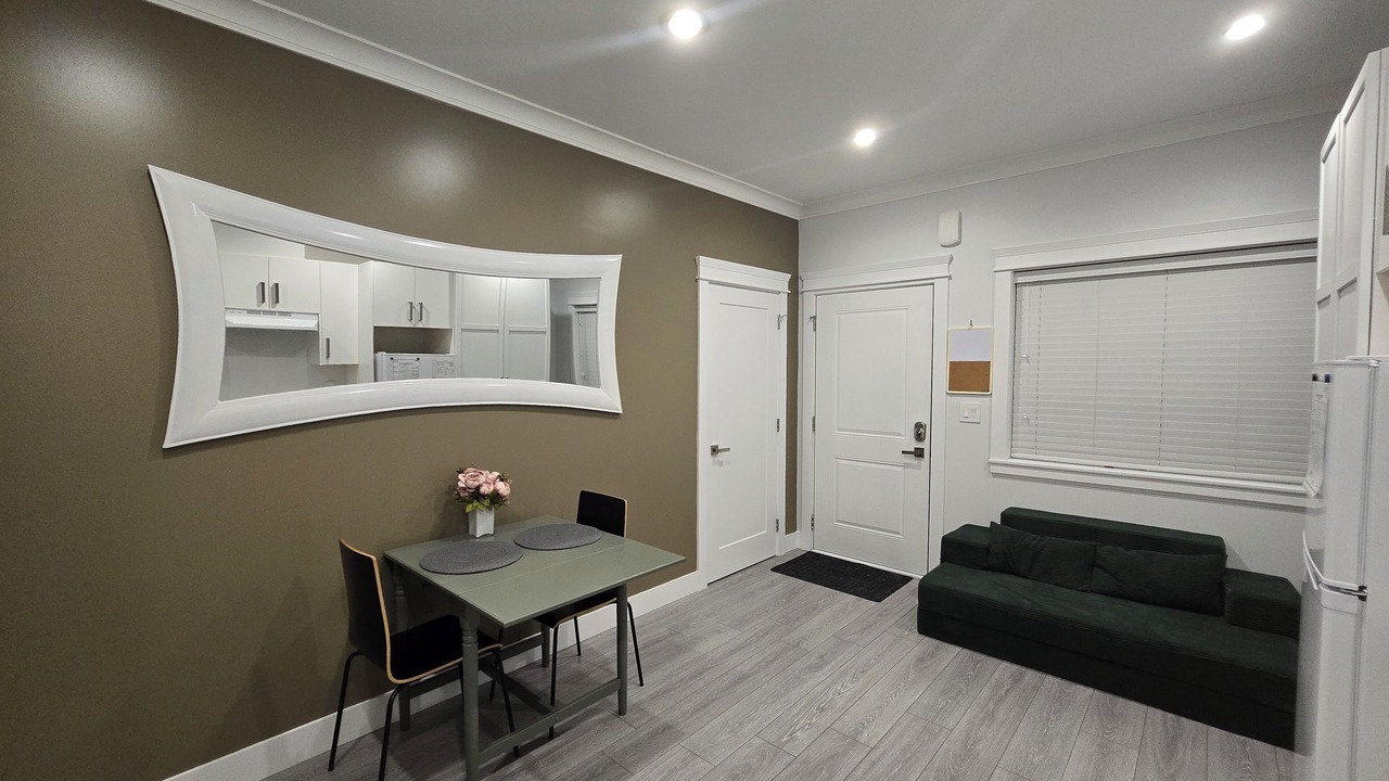 Photo of Livingroom in Burnaby
