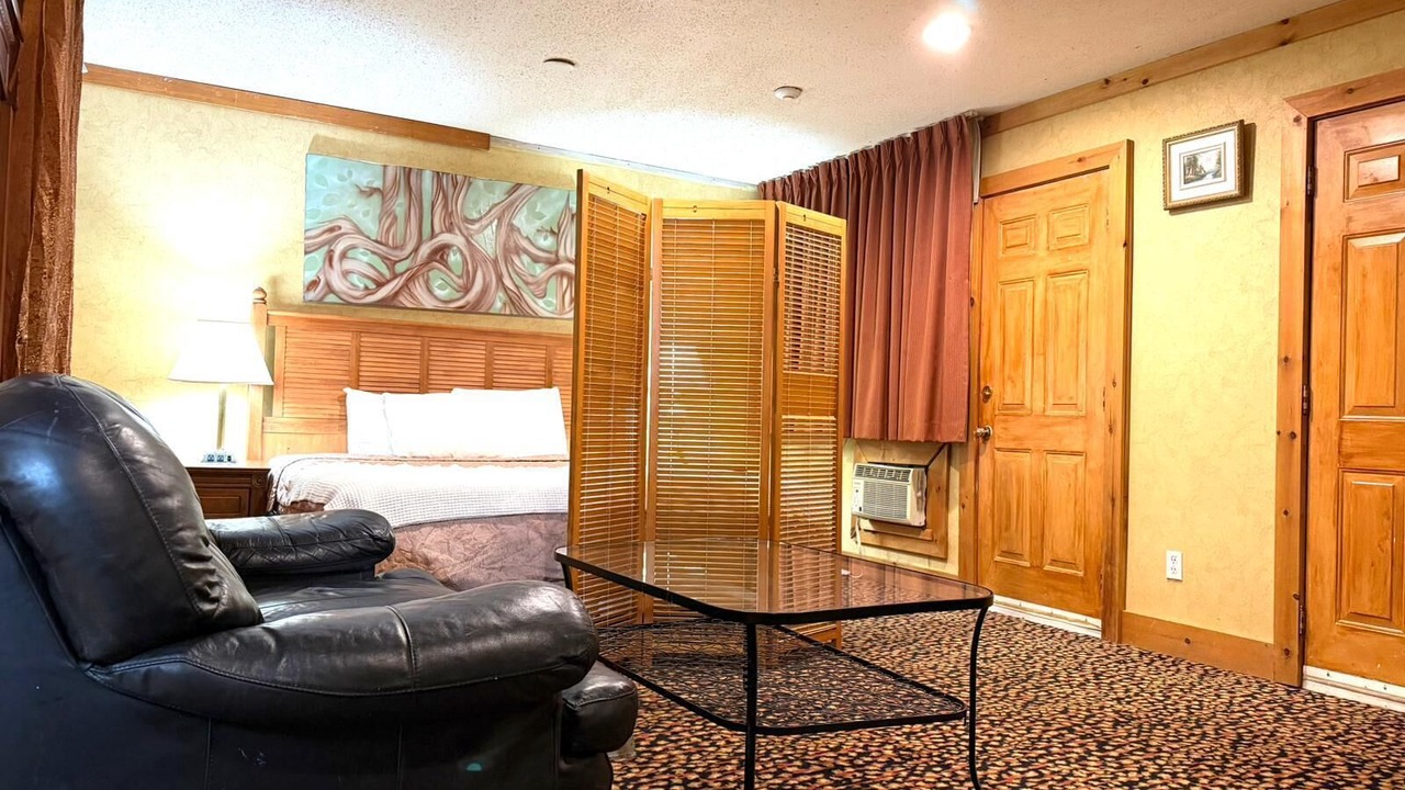 Photo of Bedroom in Renfrew