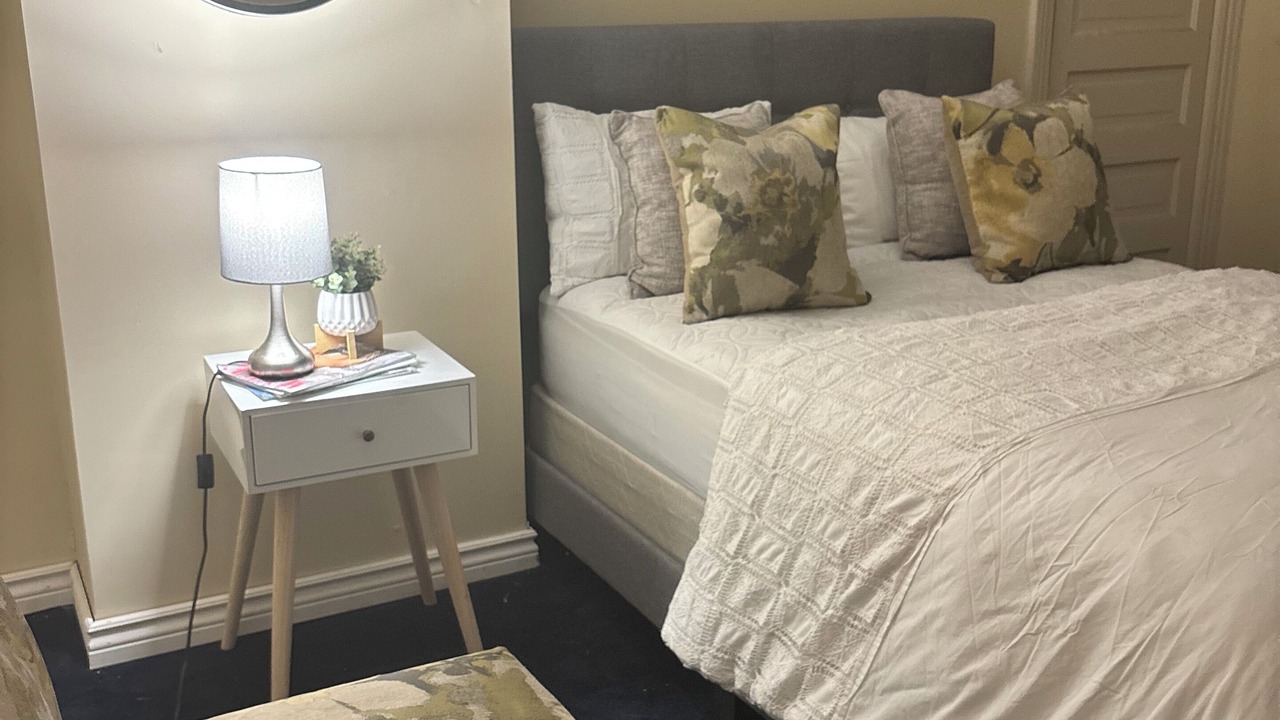 Photo of Bedroom in Bridgeview
