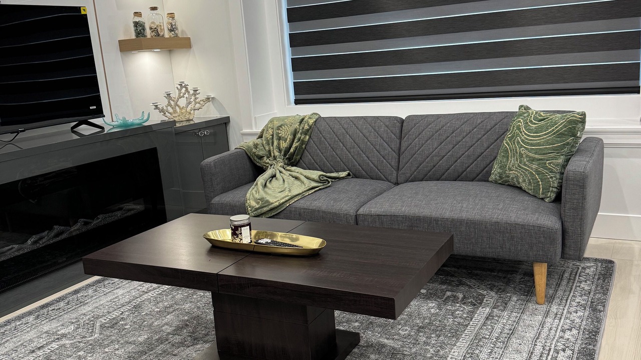 Photo of Livingroom in Fraserview