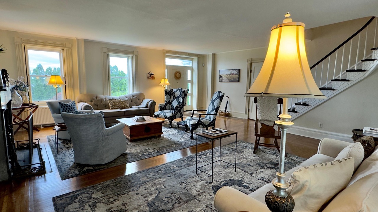 Photo of Livingroom in Town of Ledyard