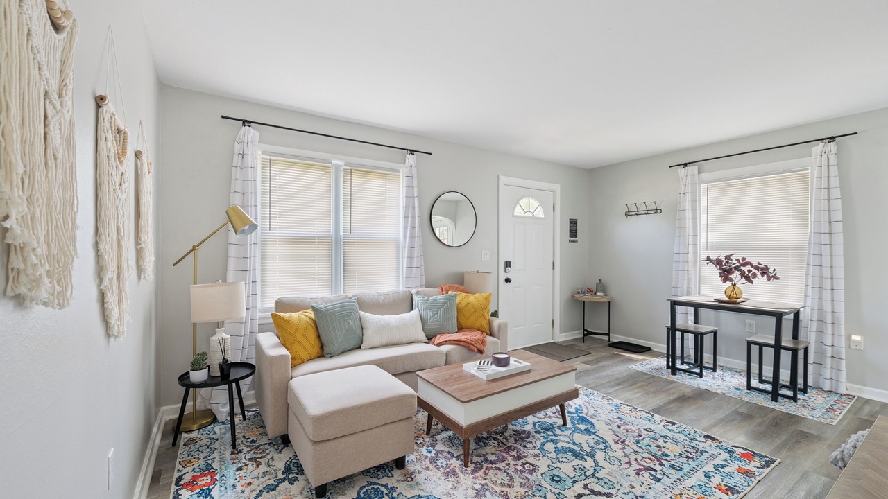 Photo of Livingroom in Maumee