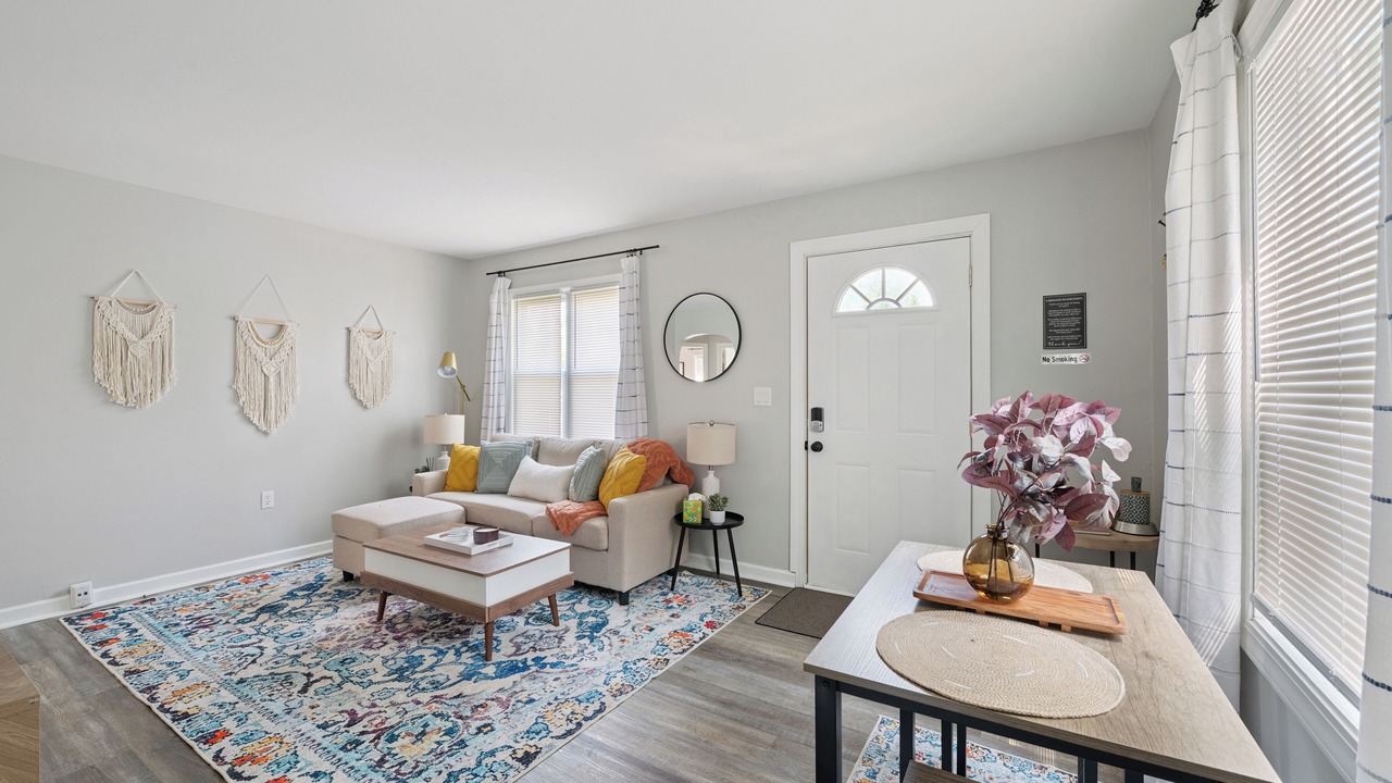 Photo of Livingroom in Maumee