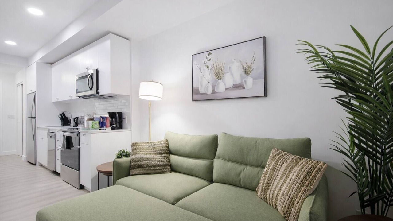Photo of Livingroom in Crescent Heights