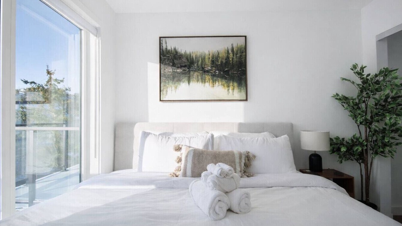 Photo of Bedroom in Crescent Heights