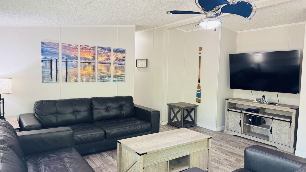 Photo of Livingroom in Put-in-Bay