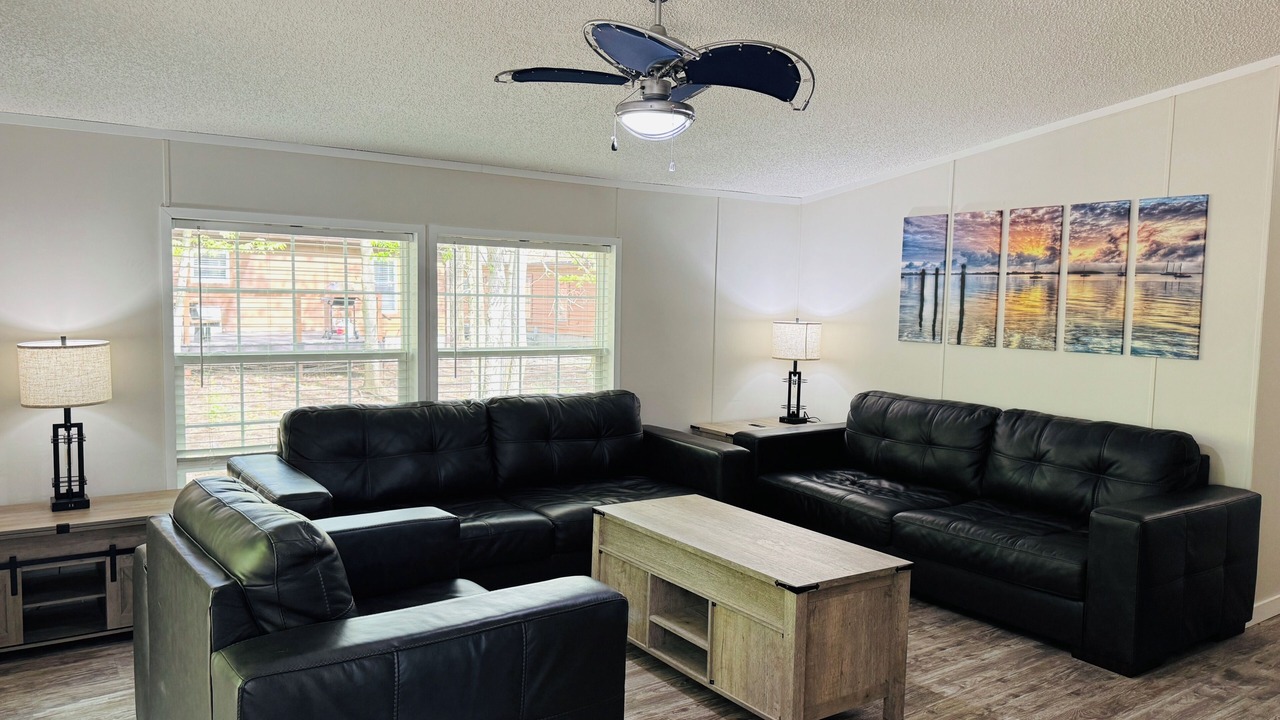 Photo of Livingroom in Put-in-Bay