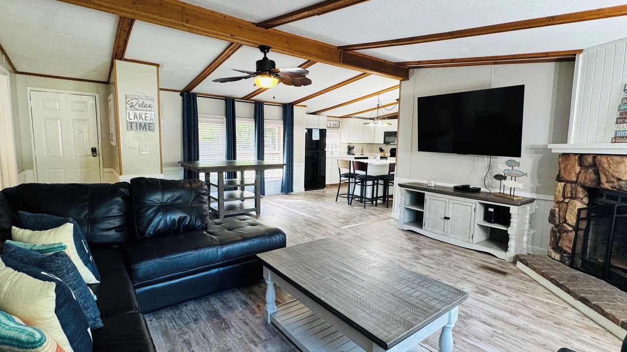 Photo of Livingroom in Put-in-Bay