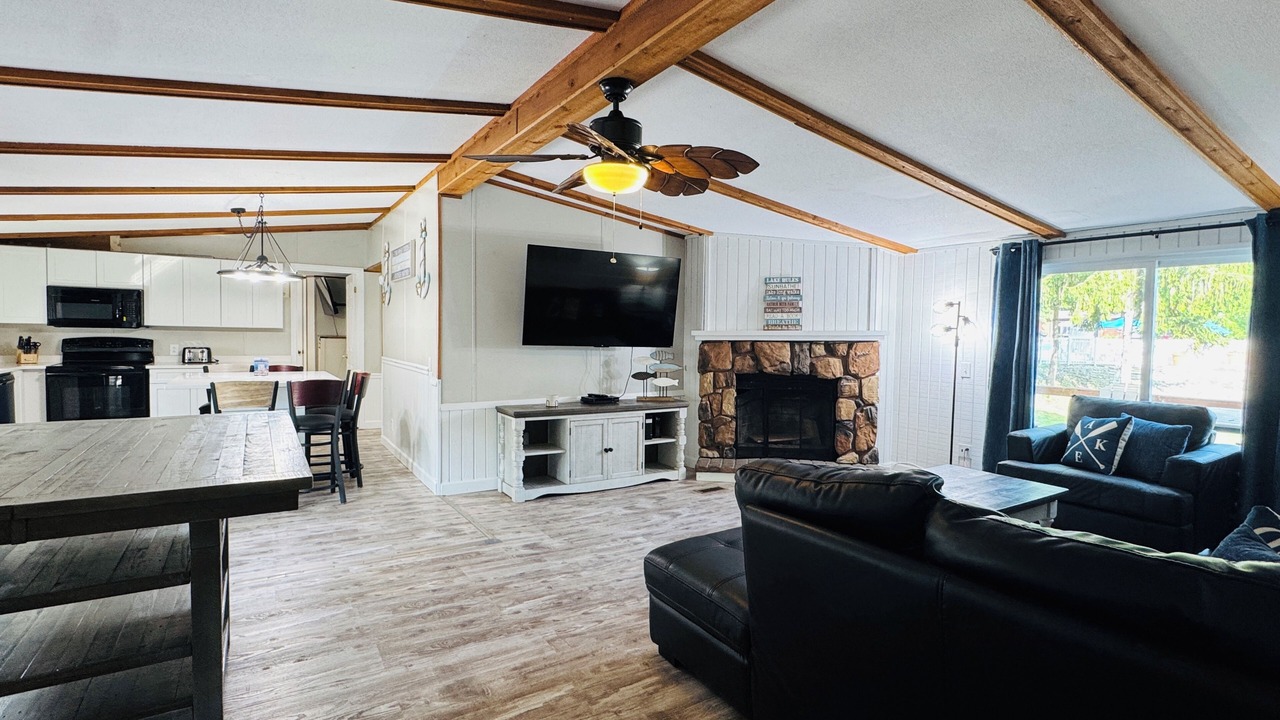 Photo of Livingroom in Put-in-Bay