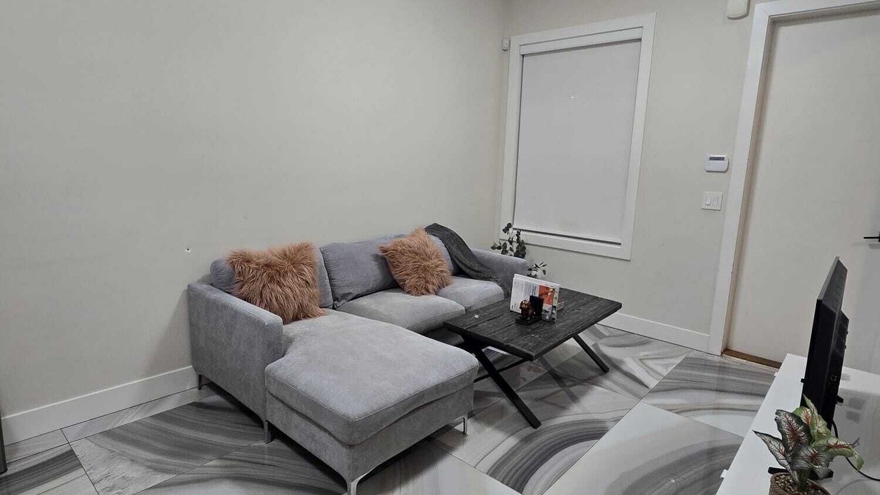 Photo of Livingroom in Newton