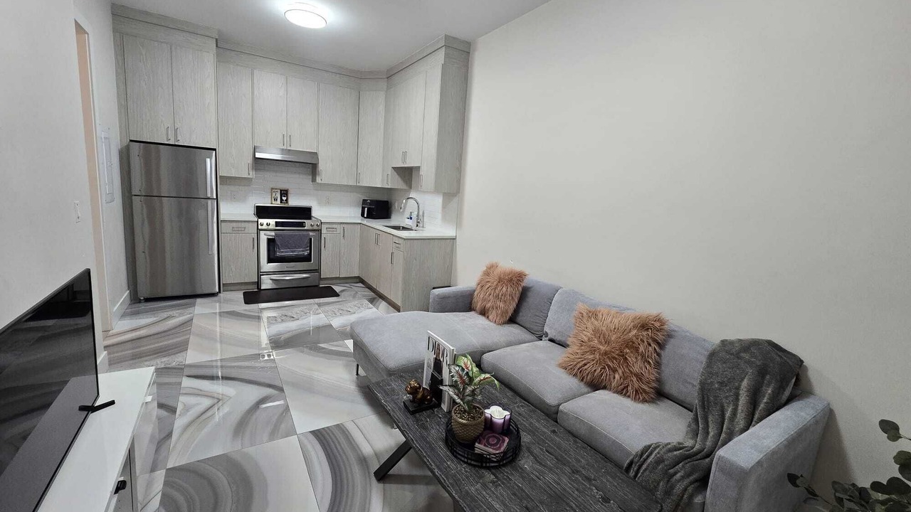 Photo of Livingroom in Newton