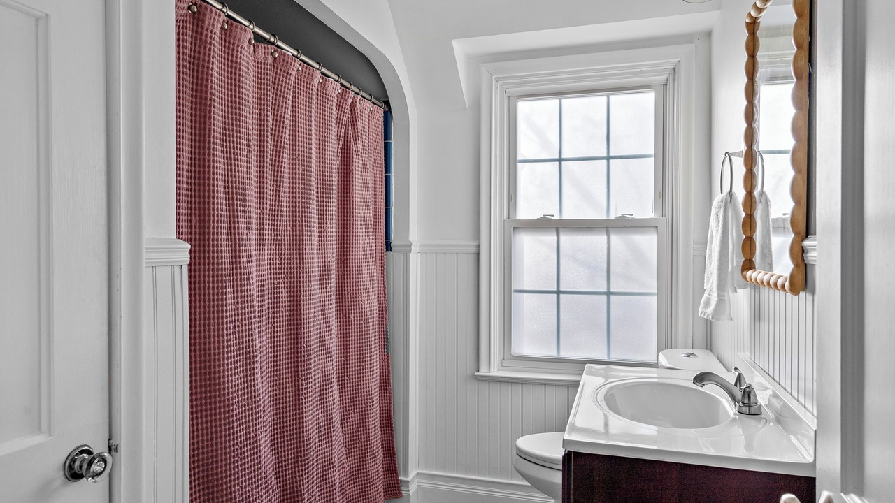 Photo of Bathroom in Ottawa Hills