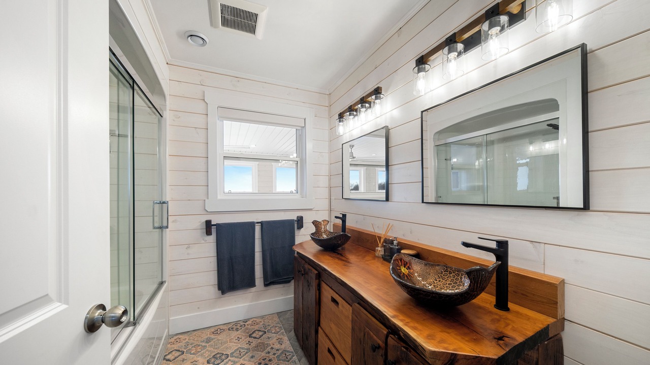 Photo of Bathroom in Prince County