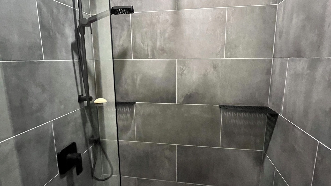 Photo of Bathroom in Brackendale