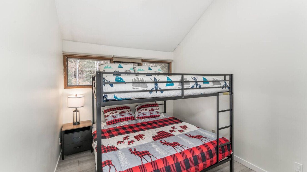 Photo of Bedroom in East Kootenay