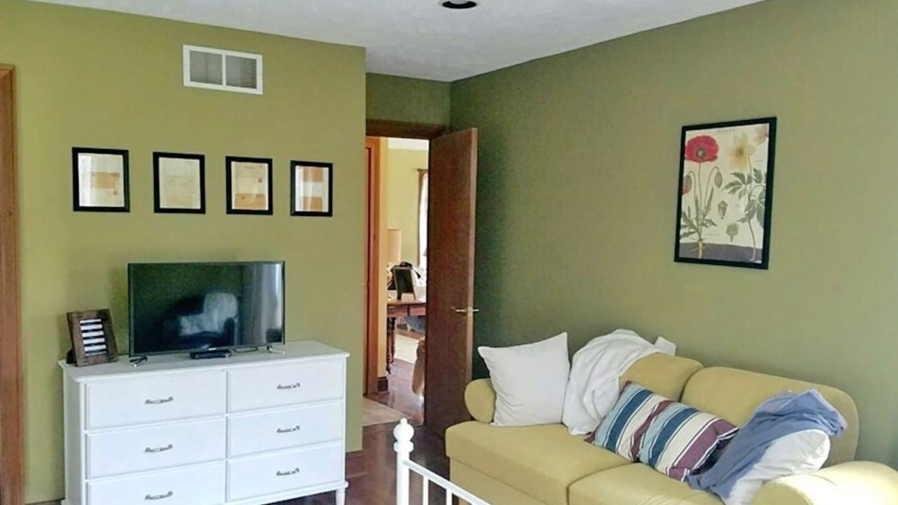 Photo of Livingroom in Kelleys Island