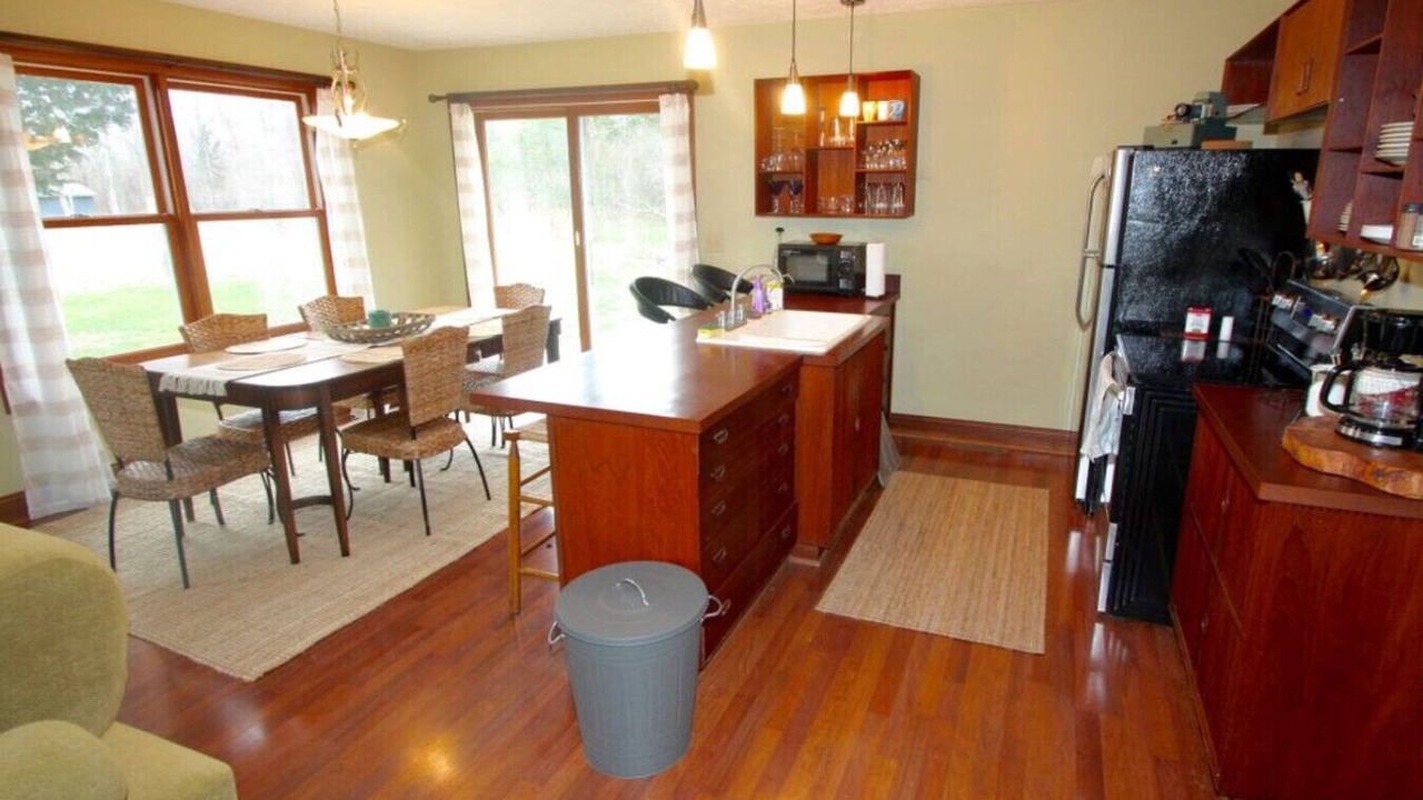 Photo of Kitchen in Kelleys Island
