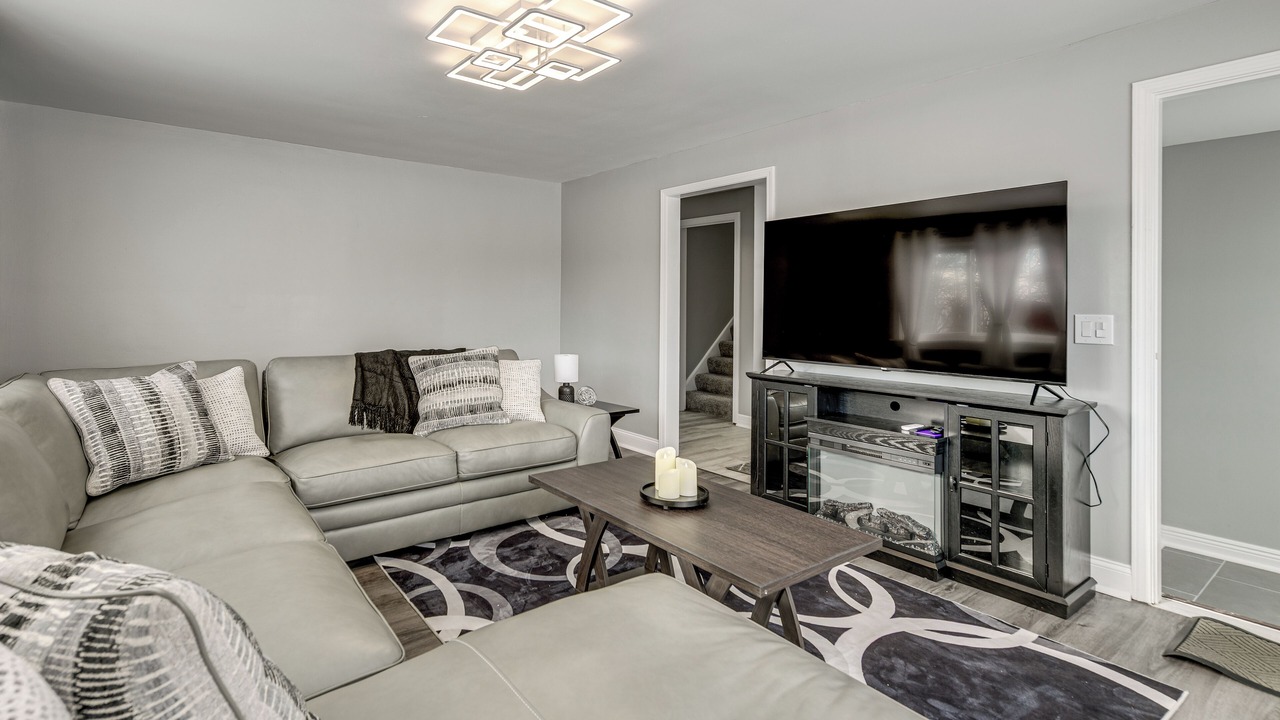 Photo of Livingroom in Depew