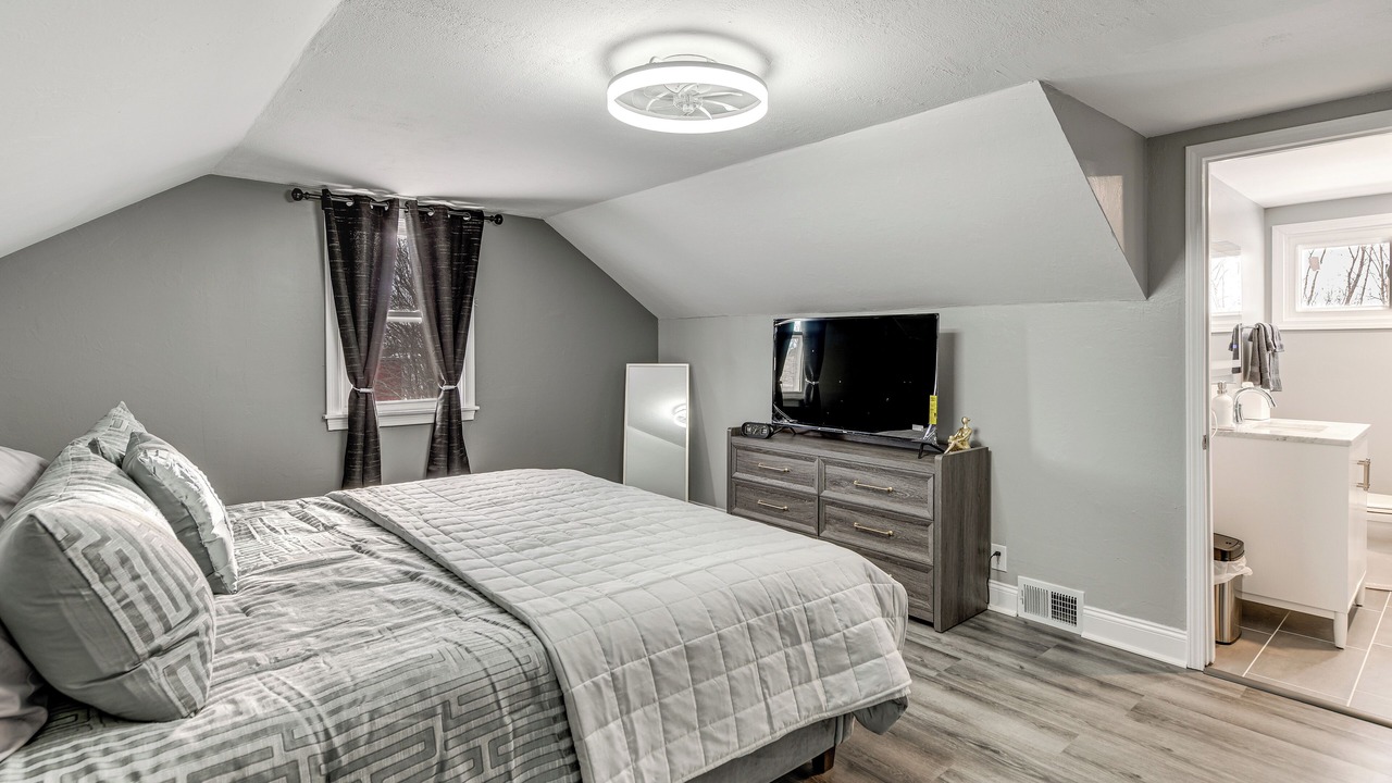 Photo of Bedroom in Depew