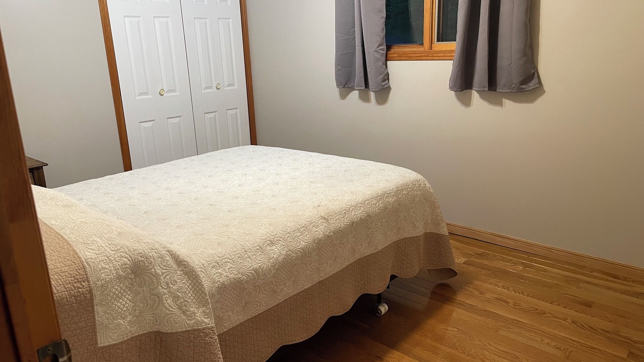 Photo of Bedroom in Loring