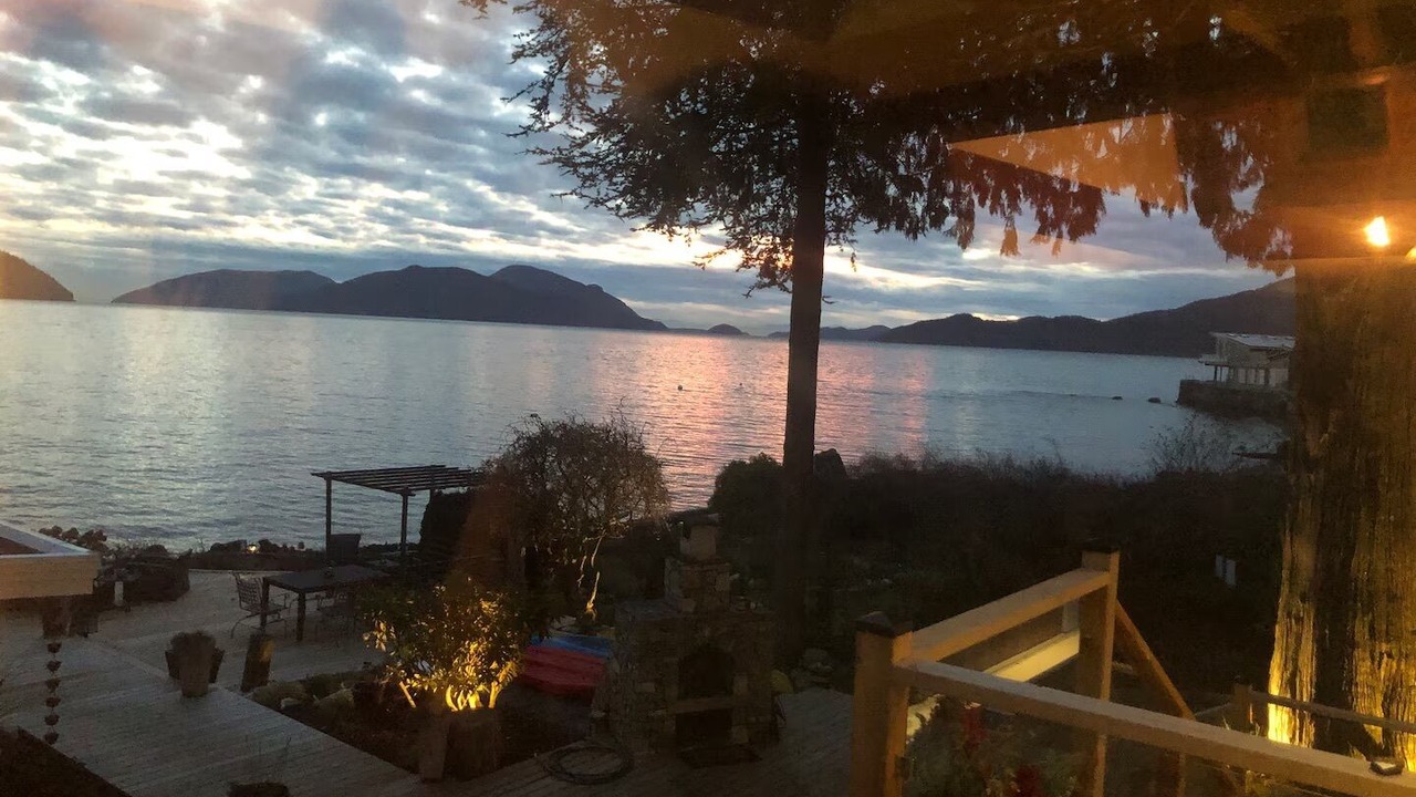 Photo of Patio Balcony in Lions Bay