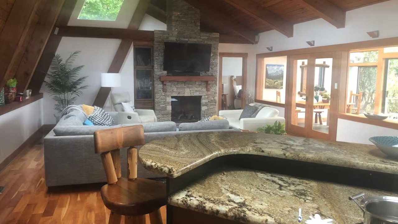 Photo of Livingroom in Lions Bay