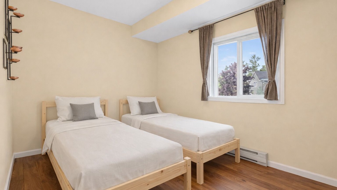 Photo of Bedroom in Wasaga Beach