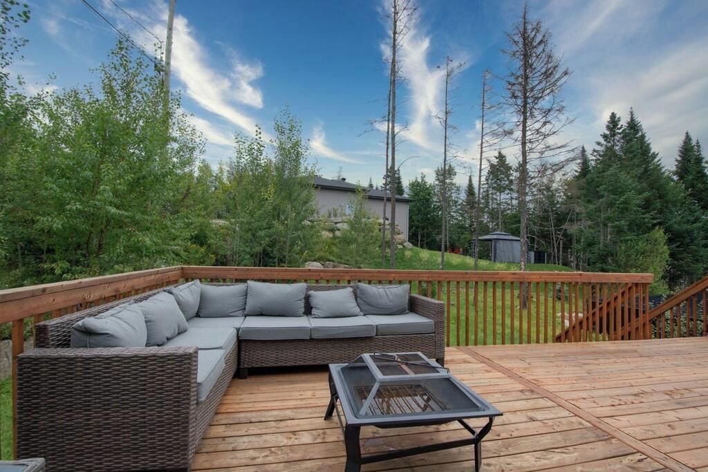 Photo of Patio Balcony in Sainte-Agathe-des-Monts