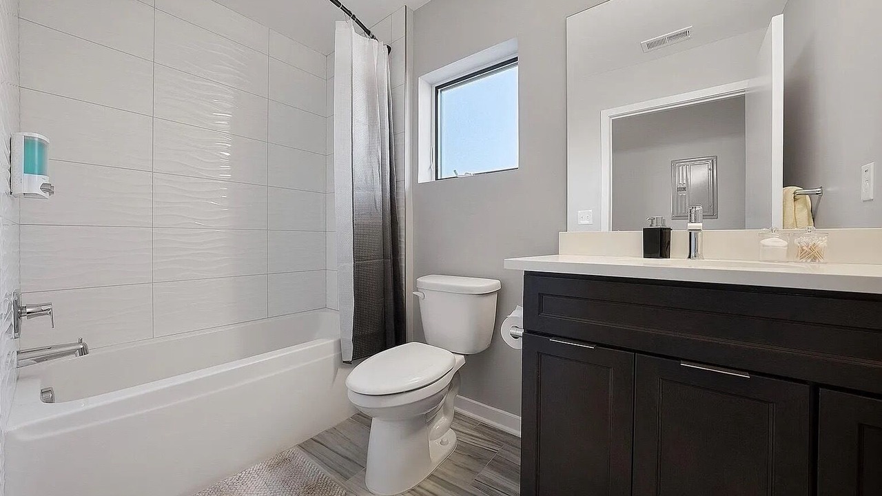 Photo of Bathroom in Tremont