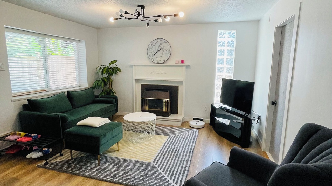 Photo of Livingroom in Burnaby