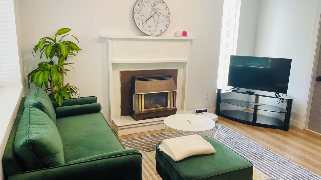 Photo of Livingroom in Burnaby