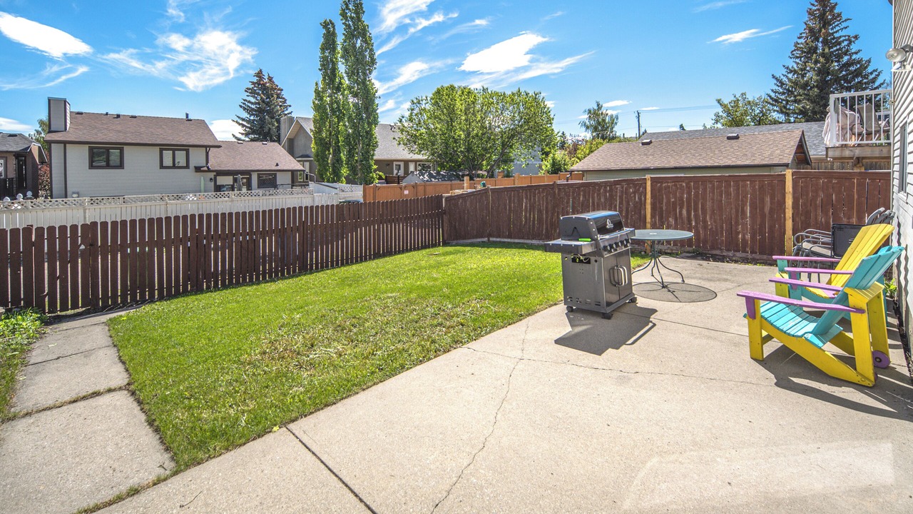 Photo of Patio Balcony in Northwest Calgary