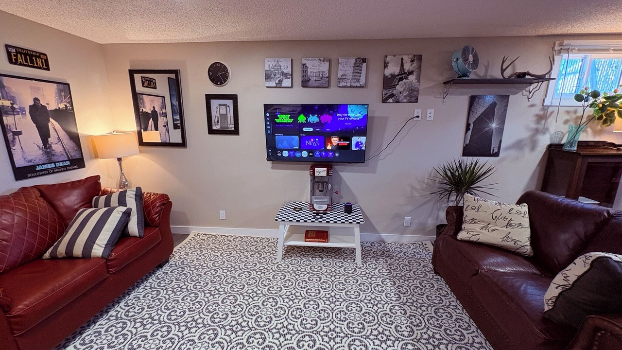 Photo of Livingroom in Legal