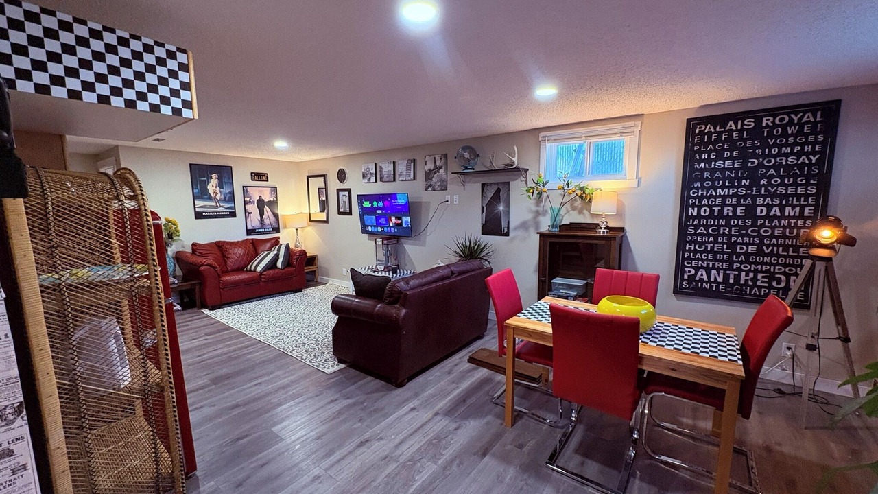 Photo of Livingroom in Legal