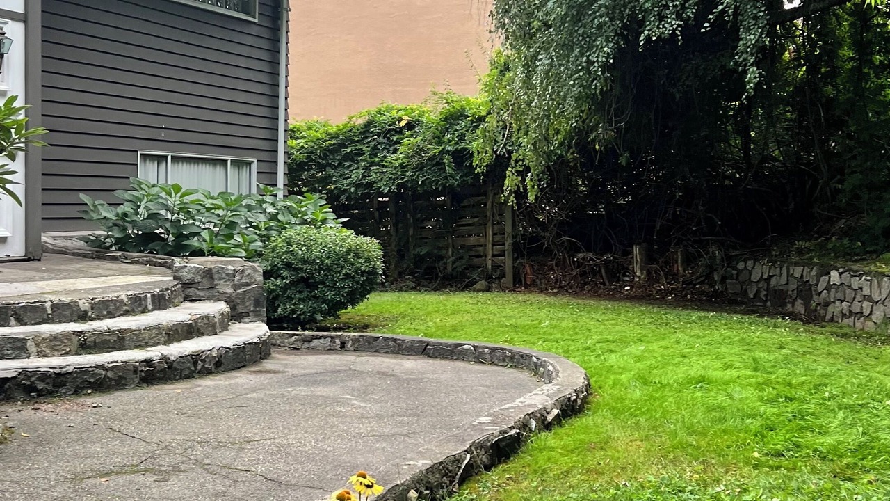 Photo of Outdoor in West Vancouver
