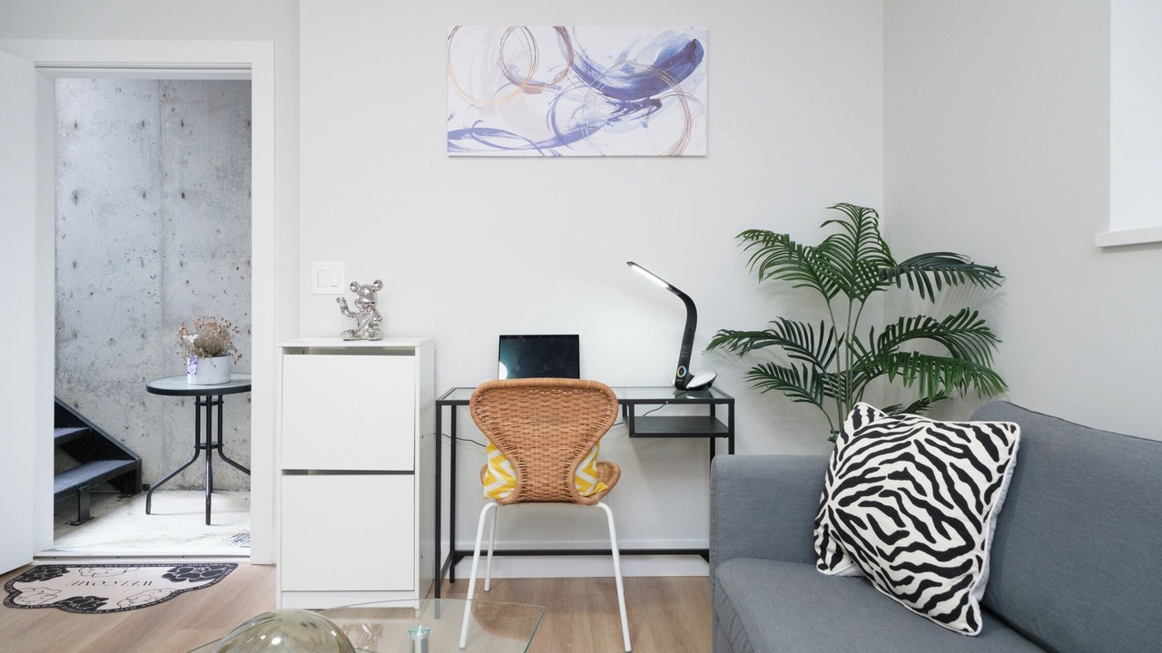 Photo of Livingroom in Willoughby