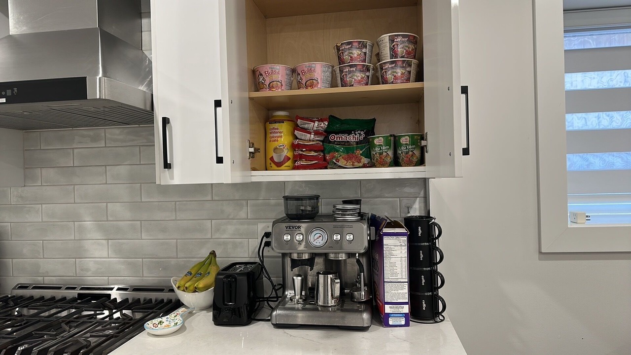 Photo of Kitchen in Renfrew-Collingwood