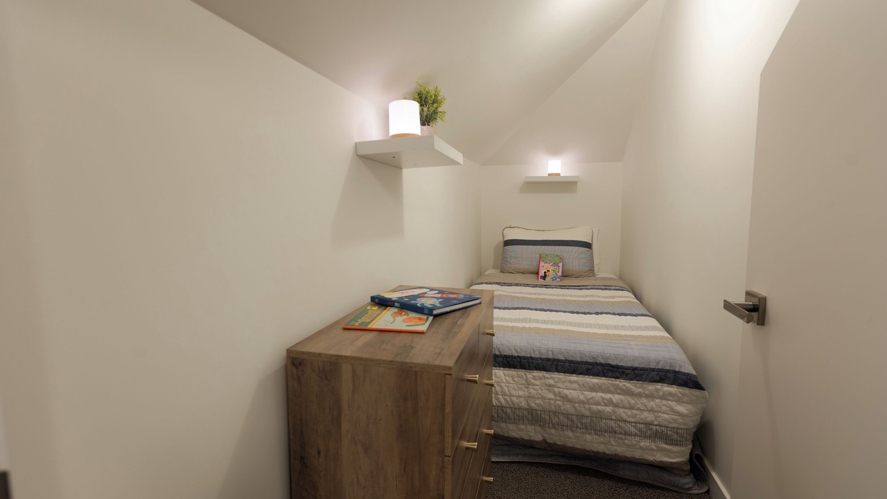 Photo of Bedroom in Metro Vancouver Regional District