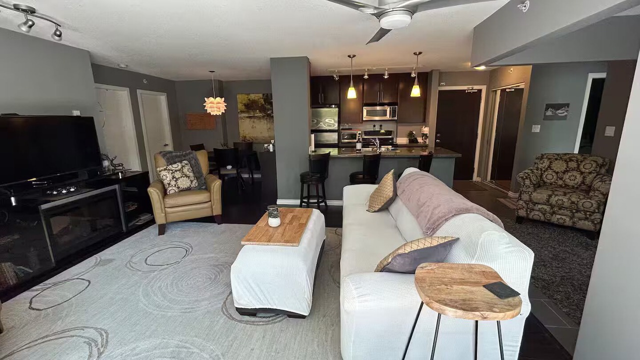 Photo of Livingroom in Gastown