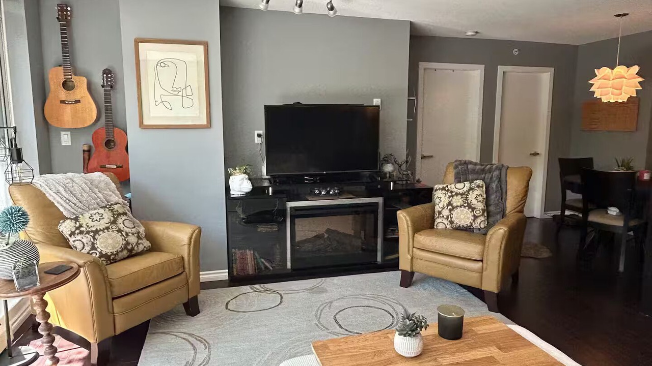 Photo of Livingroom in Gastown