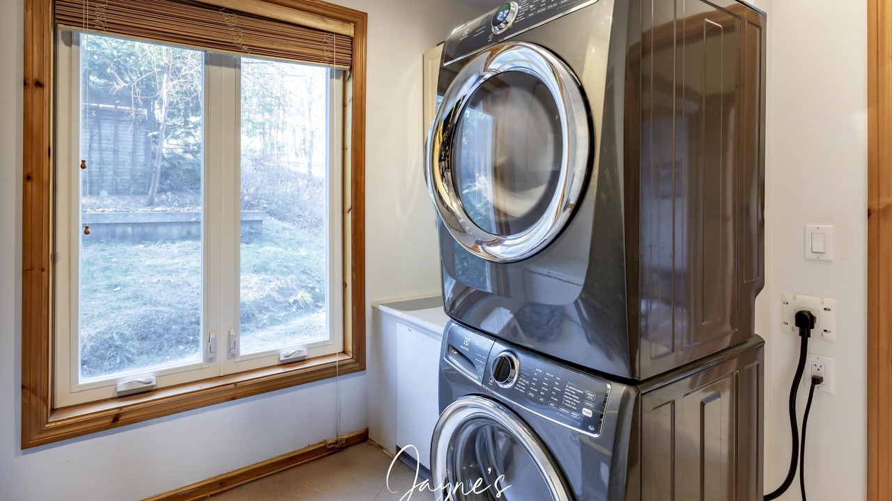 Photo of Bedroom in Gravenhurst