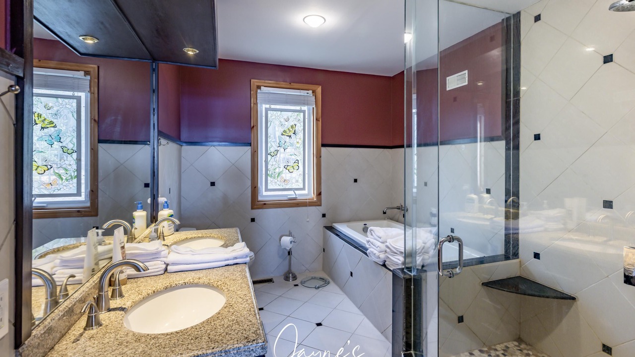 Photo of Bathroom in Gravenhurst