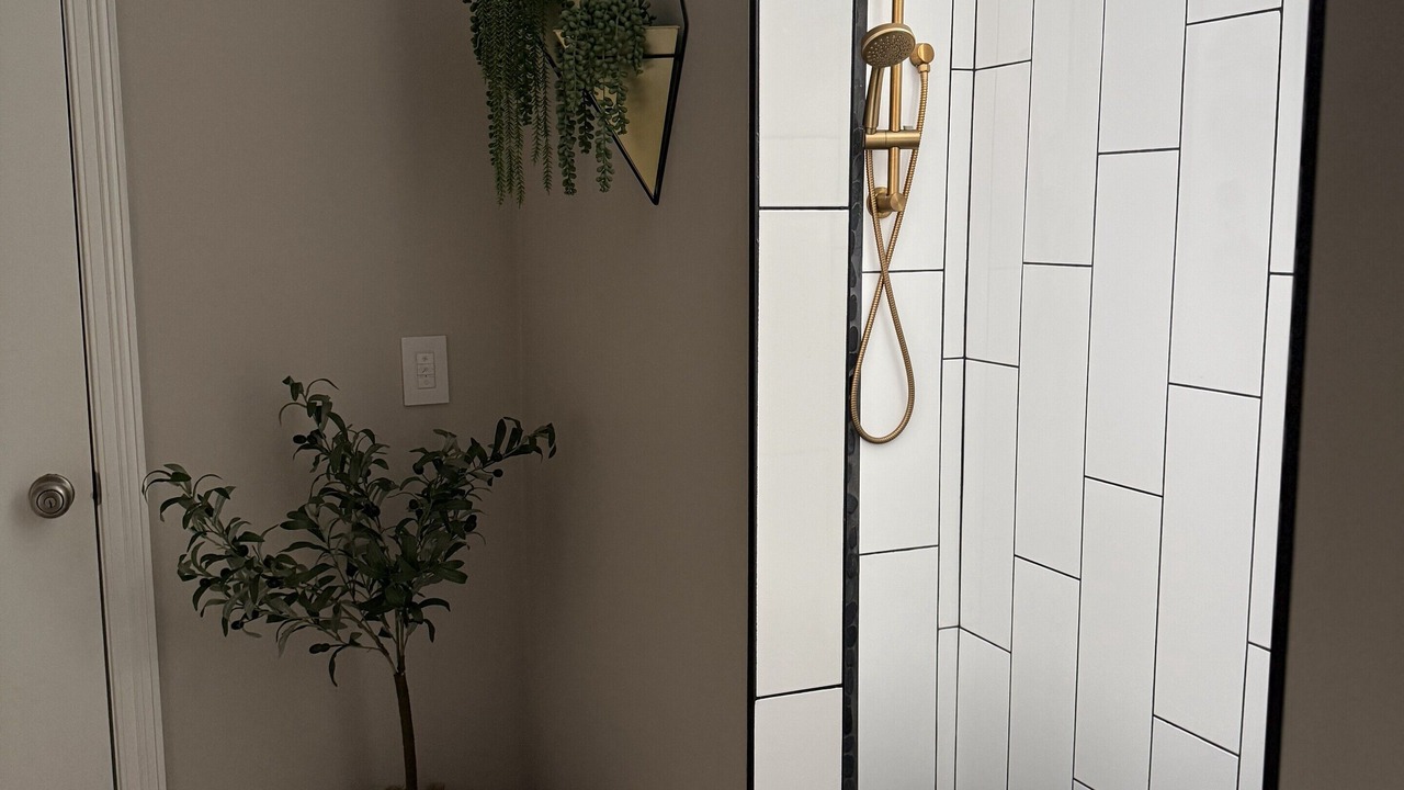 Photo of Bathroom in Painesville