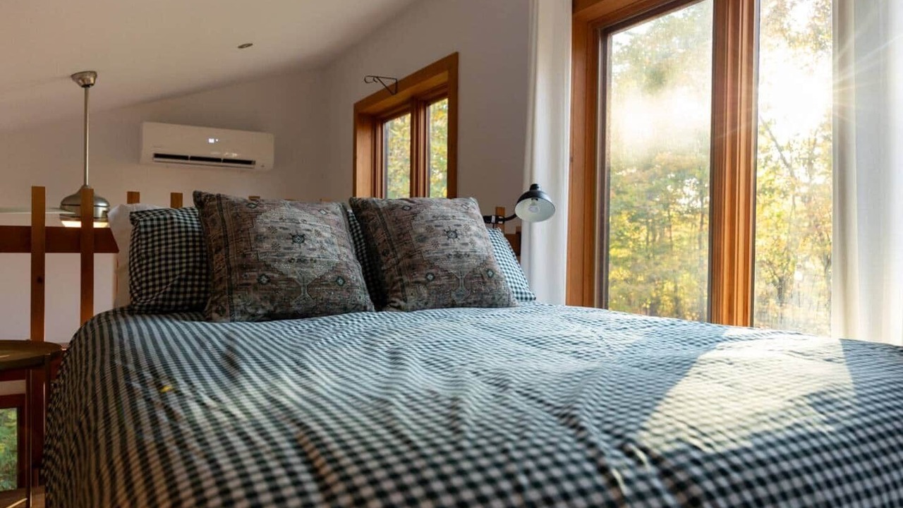 Photo of Bedroom in Eastman