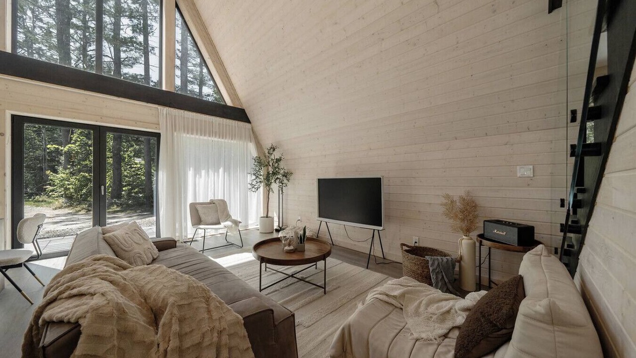 Photo of Livingroom in Gravenhurst